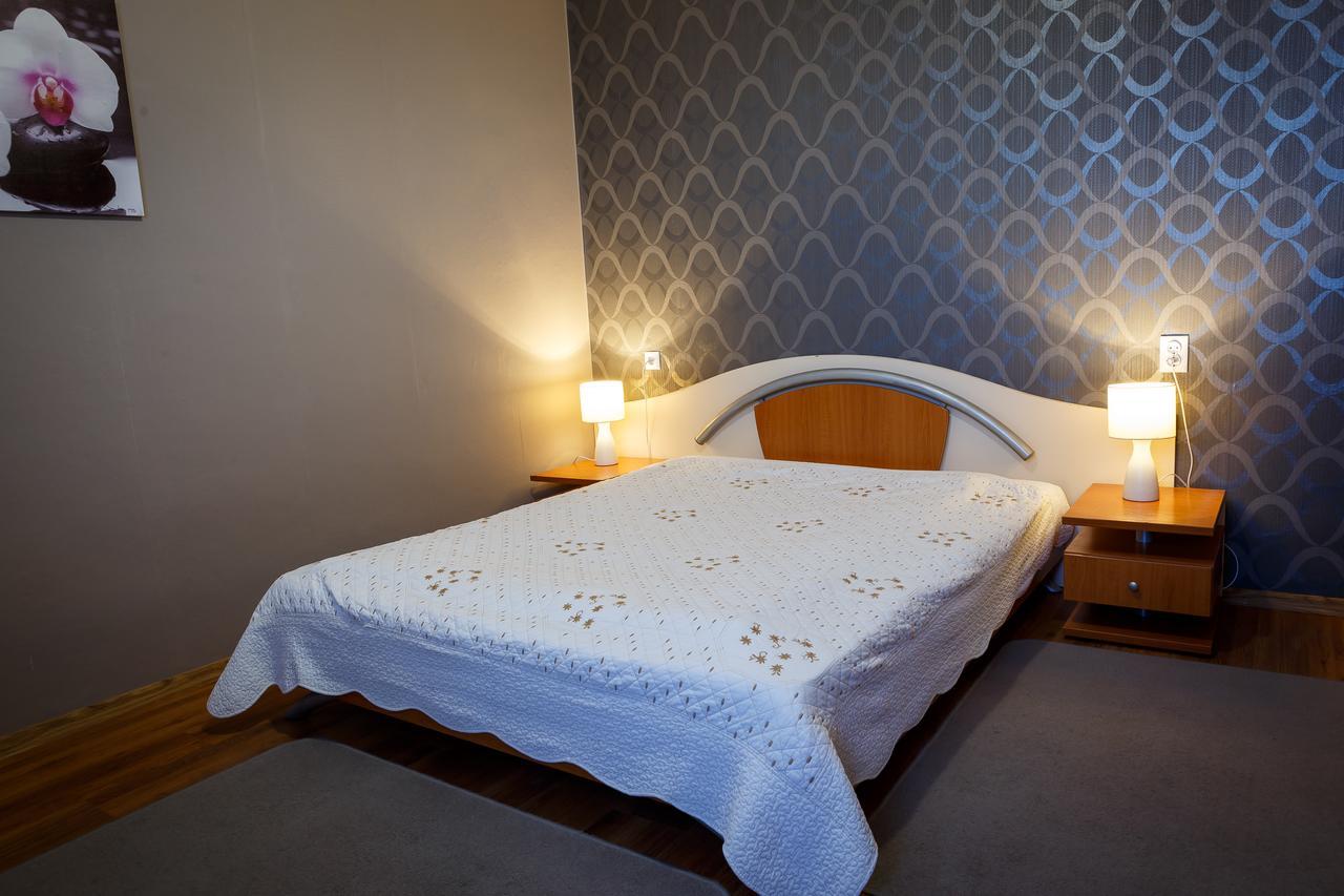 Family Hotel Accent Razgrad Eksteriør billede
