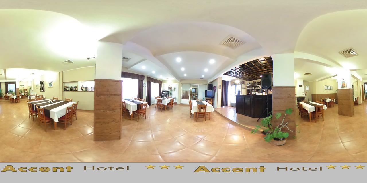 Family Hotel Accent Razgrad Eksteriør billede