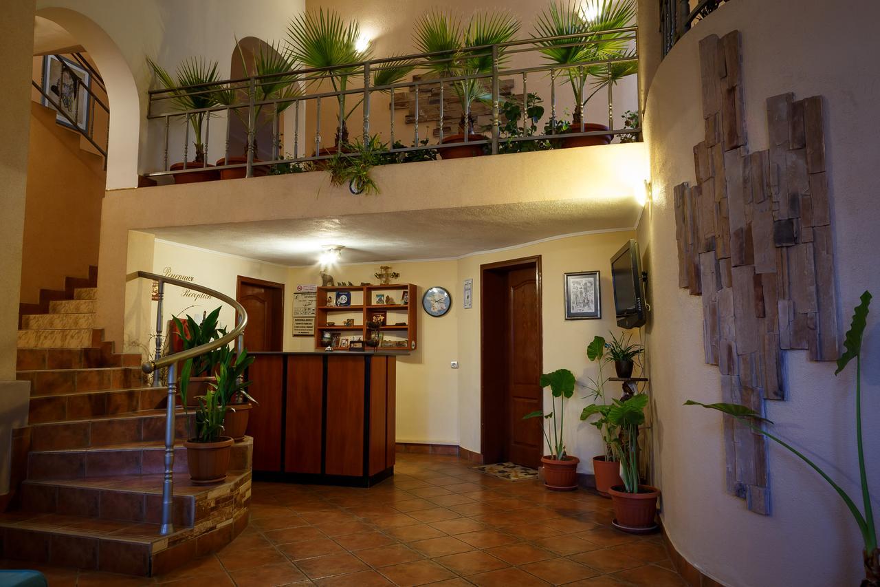 Family Hotel Accent Razgrad Eksteriør billede