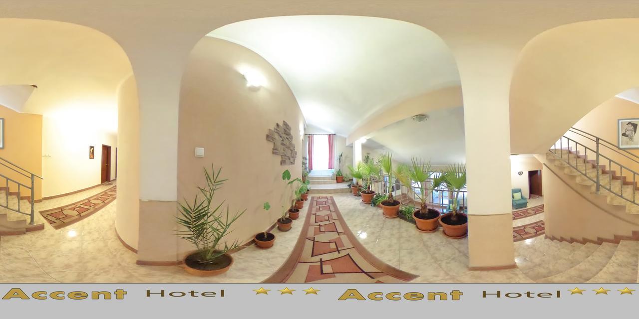 Family Hotel Accent Razgrad Eksteriør billede