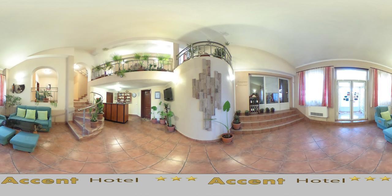Family Hotel Accent Razgrad Eksteriør billede
